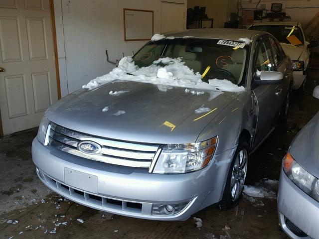 1FAHP23W99G122747 - 2009 FORD TAURUS SE SILVER photo 2