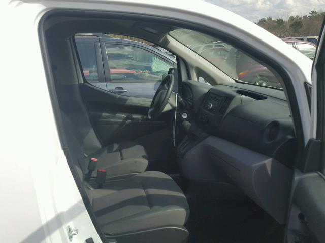 3N63M0YN5HK700910 - 2017 CHEVROLET CITY EXPRE WHITE photo 5