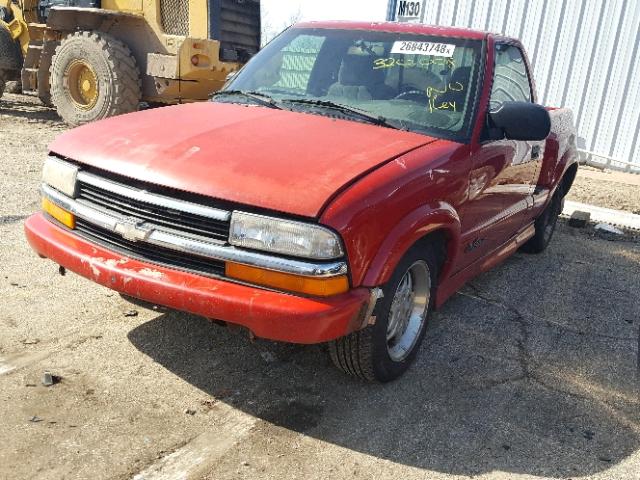 1GCCS14W3Y8100263 - 2000 CHEVROLET S TRUCK S1 RED photo 2