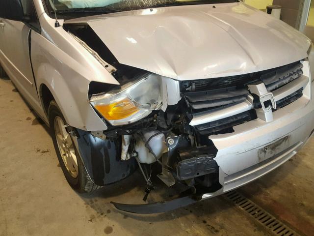 2D8HN44E69R642986 - 2009 DODGE GRAND CARA SILVER photo 9