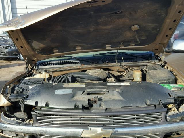 2GCEC19T311240956 - 2001 CHEVROLET SILVERADO GOLD photo 7