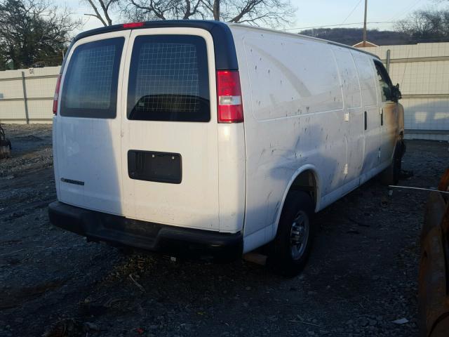 1GCZGUBG9D1117242 - 2013 CHEVROLET EXPRESS G3 WHITE photo 4