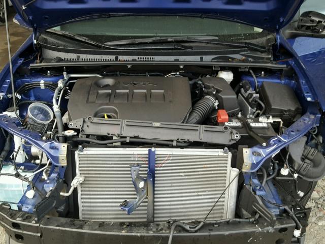 5YFBURHE1HP695916 - 2017 TOYOTA COROLLA L BLUE photo 7