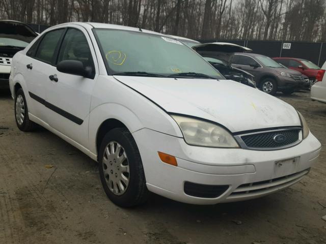 1FAFP34N85W129921 - 2005 FORD FOCUS ZX4 WHITE photo 1