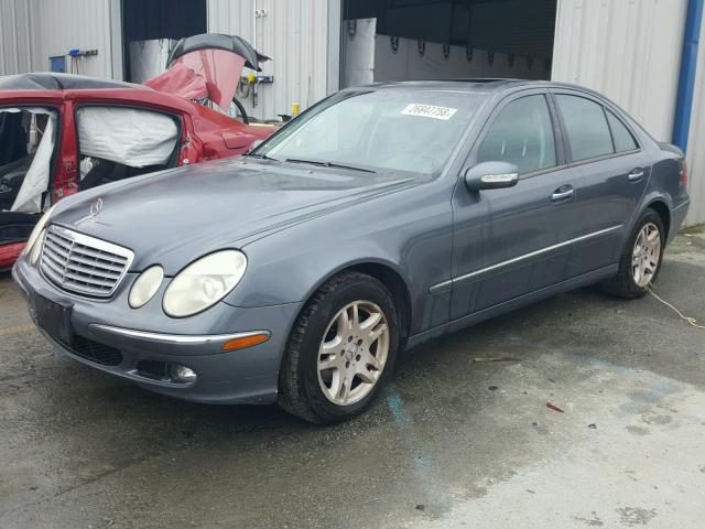 WDBUF56J76A804133 - 2006 MERCEDES-BENZ E 350 GRAY photo 2