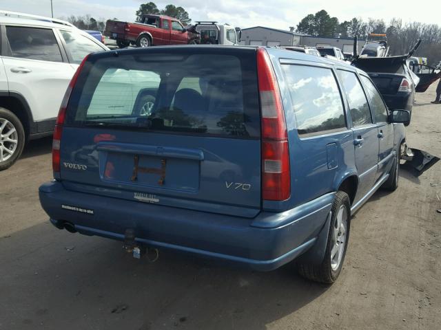 YV1LW5588W2429000 - 1998 VOLVO V70 BLUE photo 4