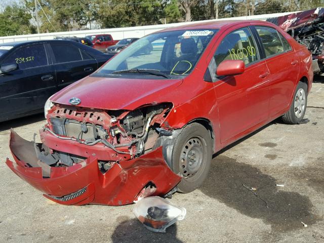 JTDBT923681210801 - 2008 TOYOTA YARIS RED photo 2