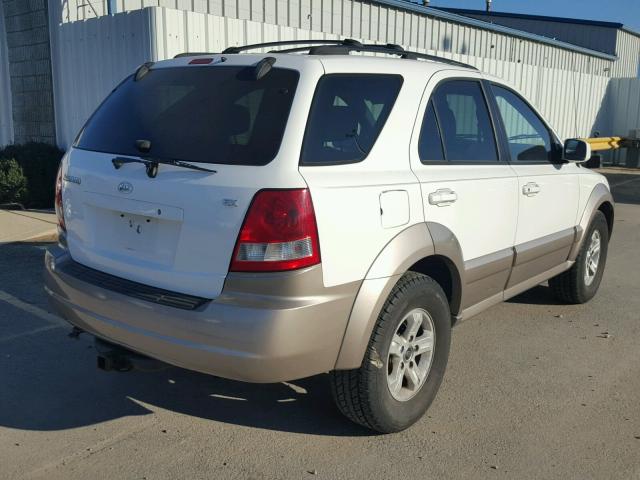 KNDJC733845320394 - 2004 KIA SORENTO EX WHITE photo 4