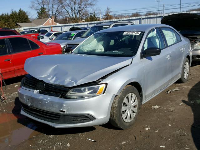 3VW2K7AJ7EM318086 - 2014 VOLKSWAGEN JETTA BASE SILVER photo 2