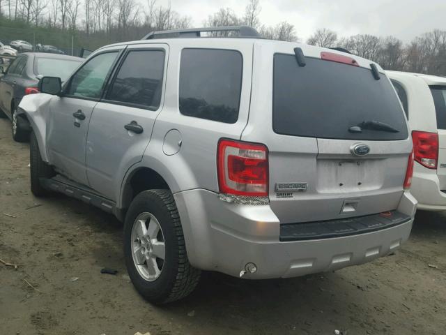 1FMCU0D77CKA72018 - 2012 FORD ESCAPE XLT SILVER photo 3