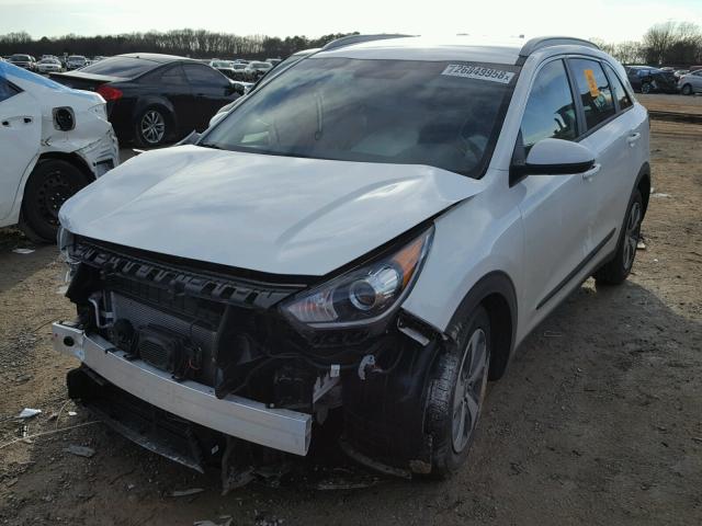 KNDCB3LC1H5073634 - 2017 KIA NIRO FE WHITE photo 2