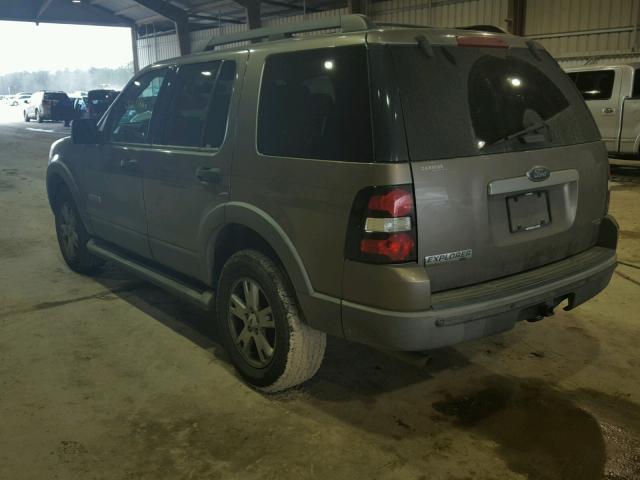 1FMEU63EX6UB24939 - 2006 FORD EXPLORER X GRAY photo 3