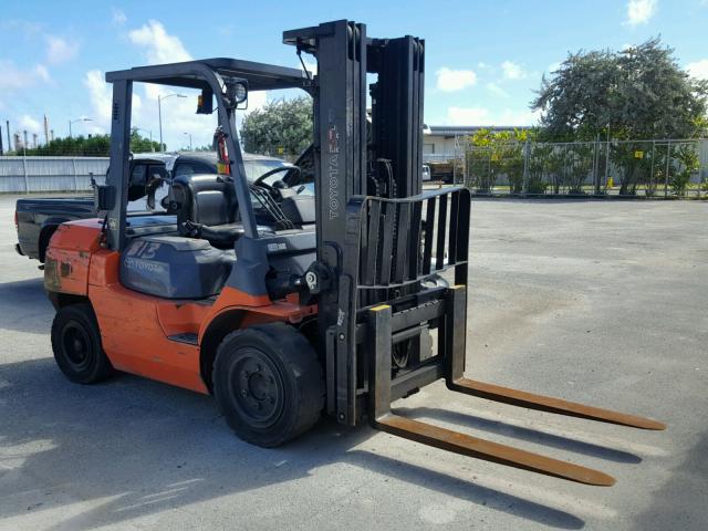 00000000000062813 - 2006 TOYOTA FORKLIFT ORANGE photo 1