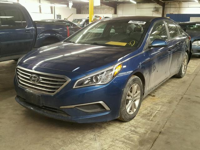 5NPE24AF3GH357535 - 2016 HYUNDAI SONATA SE BLUE photo 2