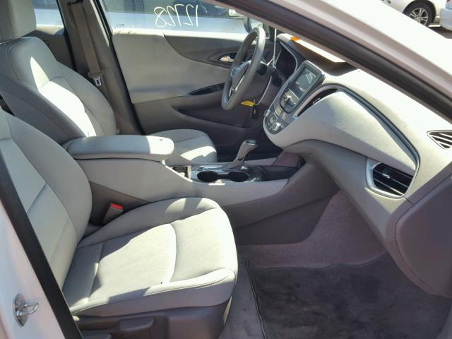 1G1ZC5ST0HF239133 - 2017 CHEVROLET MALIBU LS თეთრი ფოტო 5