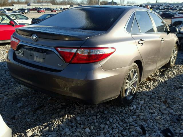 4T1BF1FK5FU014639 - 2015 TOYOTA CAMRY LE GRAY photo 4