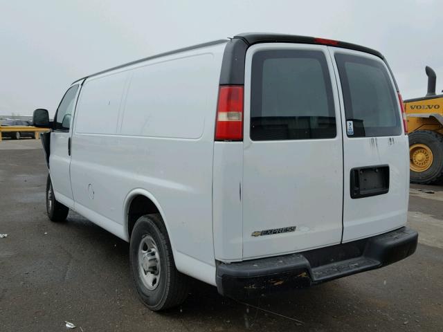 1GCGG25V071164248 - 2007 CHEVROLET EXPRESS G2 WHITE photo 3