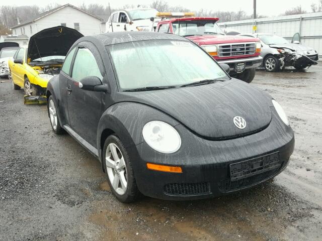 3VWFG31C98M525368 - 2008 VOLKSWAGEN NEW BEETLE BLACK photo 1