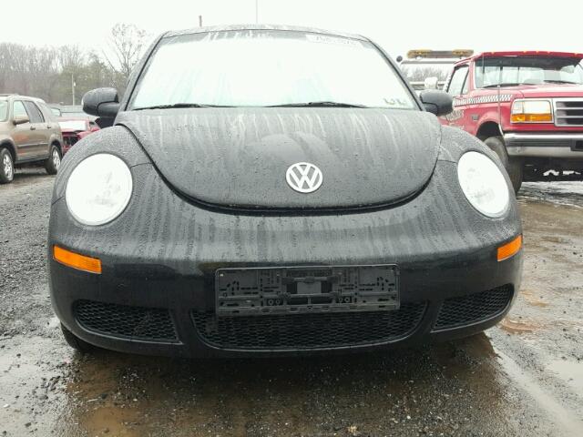 3VWFG31C98M525368 - 2008 VOLKSWAGEN NEW BEETLE 黑色 照片 9