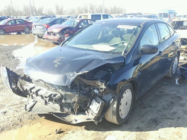 1FAHP3F26CL256578 - 2012 FORD FOCUS SE BLACK photo 2