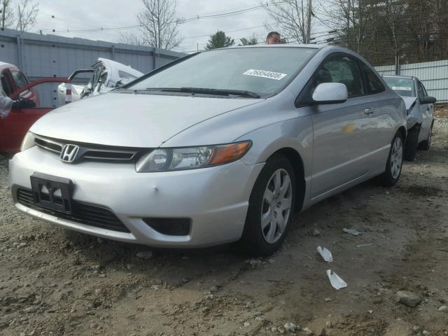 2HGFG12606H563519 - 2006 HONDA CIVIC LX SILVER photo 2