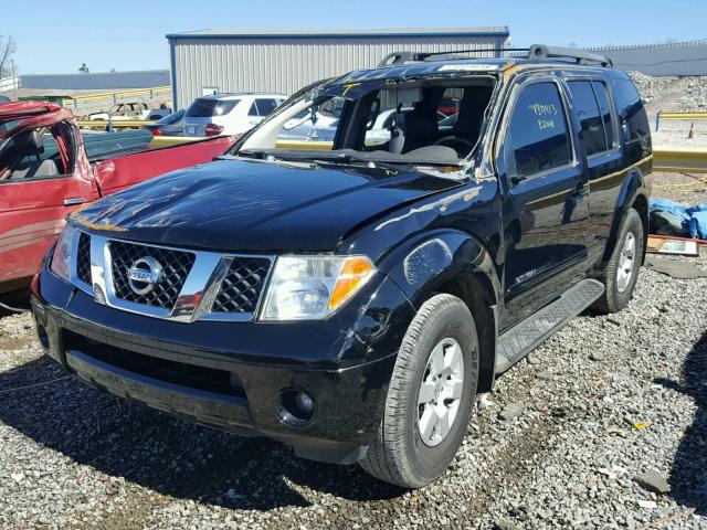 5N1AR18U05C751978 - 2005 NISSAN PATHFINDER BLACK photo 2