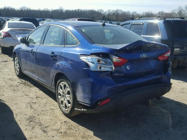 1FAHP3F24CL317944 - 2012 FORD FOCUS SE BLUE photo 3