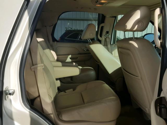 1GYEC63827R371744 - 2007 CADILLAC ESCALADE L WHITE photo 6