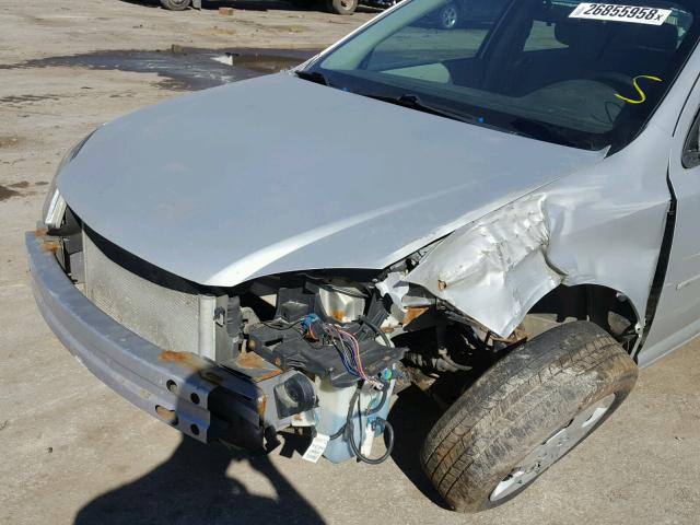 1G1AK58F987231334 - 2008 CHEVROLET COBALT LS SILVER photo 9