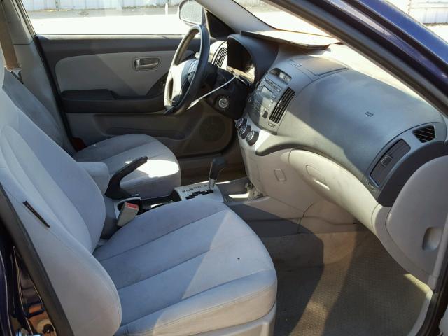 KMHDU46D18U274928 - 2008 HYUNDAI ELANTRA GL BLUE photo 5