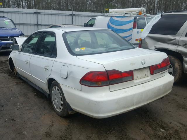 1HGCG56491A029722 - 2001 HONDA ACCORD LX WHITE photo 3