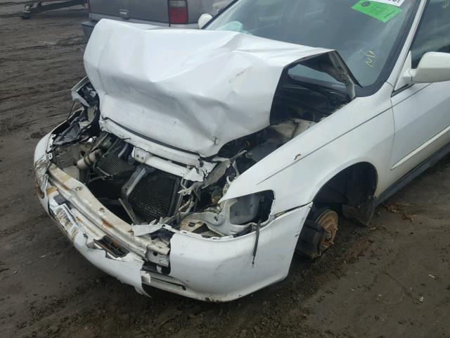 1HGCG56491A029722 - 2001 HONDA ACCORD LX WHITE photo 9