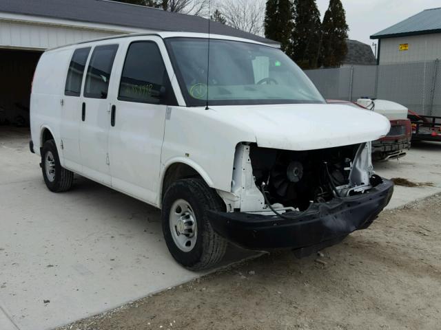 1GCWGFCB0C1118117 - 2012 CHEVROLET EXPRESS G2 WHITE photo 1