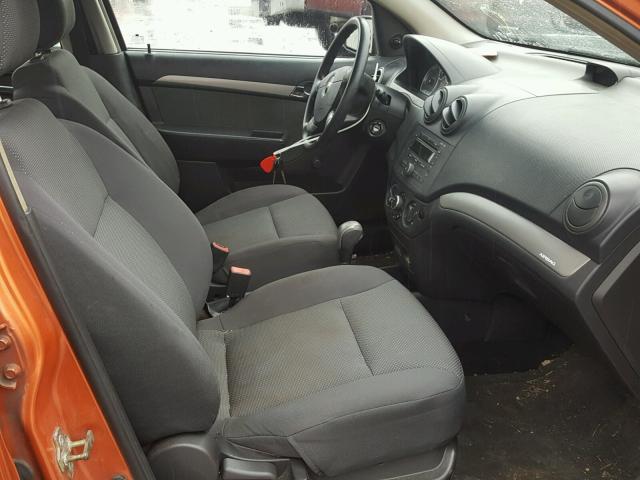 KL1TD56667B128968 - 2007 CHEVROLET AVEO BASE Pomarańczowy zdjęcie 5