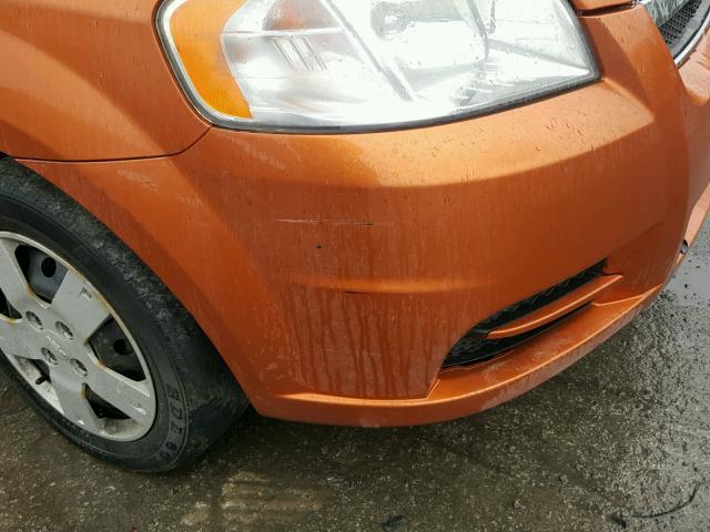 KL1TD56667B128968 - 2007 CHEVROLET AVEO BASE Pomarańczowy zdjęcie 9