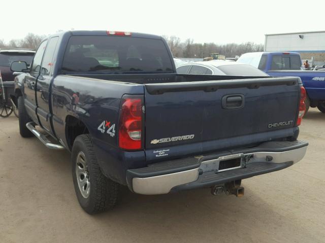 2GCEK19T251224143 - 2005 CHEVROLET SILVERADO BLUE photo 3