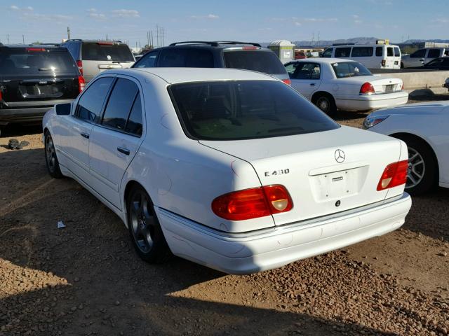 WDBJF70H8XA805703 - 1999 MERCEDES-BENZ E 430 WHITE photo 3