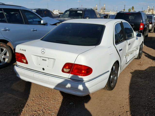 WDBJF70H8XA805703 - 1999 MERCEDES-BENZ E 430 WHITE photo 4