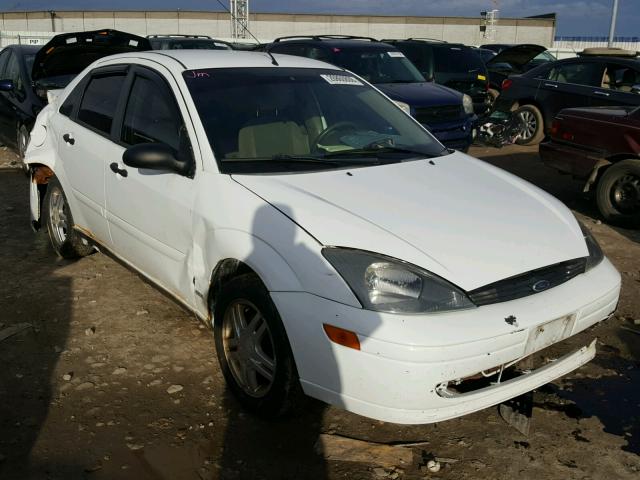 1FAFP34333W135718 - 2003 FORD FOCUS SE C WHITE photo 1