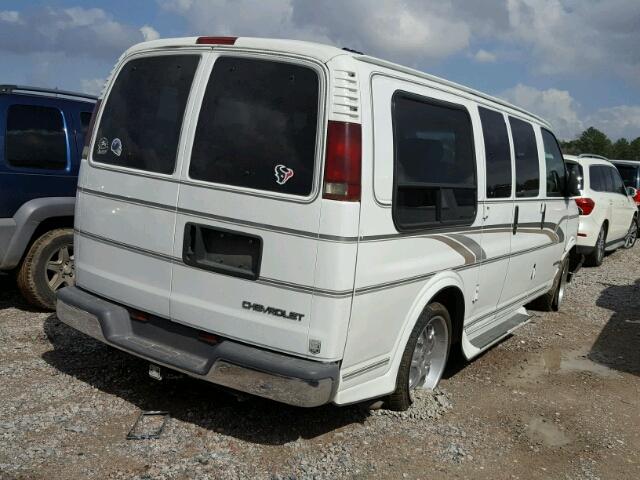 1GBFG15RXV1019678 - 1997 CHEVROLET EXPRESS G1 WHITE photo 4