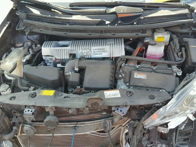 JTDKN3DU3F0453949 - 2015 TOYOTA PRIUS GRAY photo 7