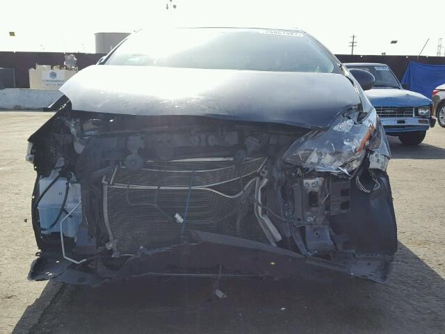 JTDKN3DU3F0453949 - 2015 TOYOTA PRIUS GRAY photo 9