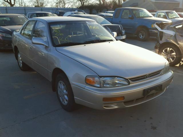 JT2SK12E0S0274392 - 1995 TOYOTA CAMRY LE CREAM photo 1