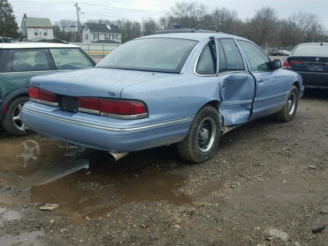 2FALP71W1TX168813 - 1996 FORD CROWN VICT BLUE photo 4