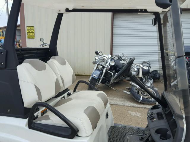 000AA08P7B400560 - 2011 POLARIS BREEZE WHITE photo 5