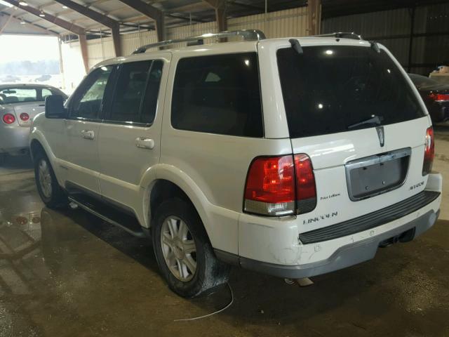 5LMEU68H04ZJ32063 - 2004 LINCOLN AVIATOR WHITE photo 3