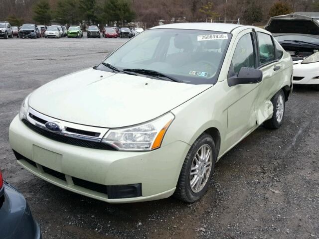 1FAHP3FN0BW186728 - 2011 FORD FOCUS SE GREEN photo 2