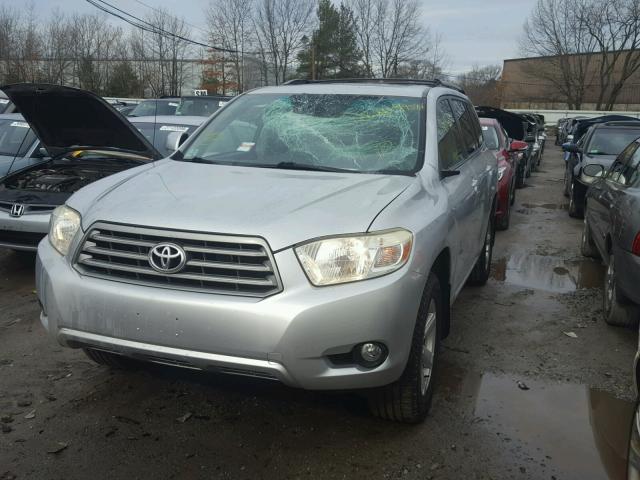 JTEES41A882092498 - 2008 TOYOTA HIGHLANDER SILVER photo 2