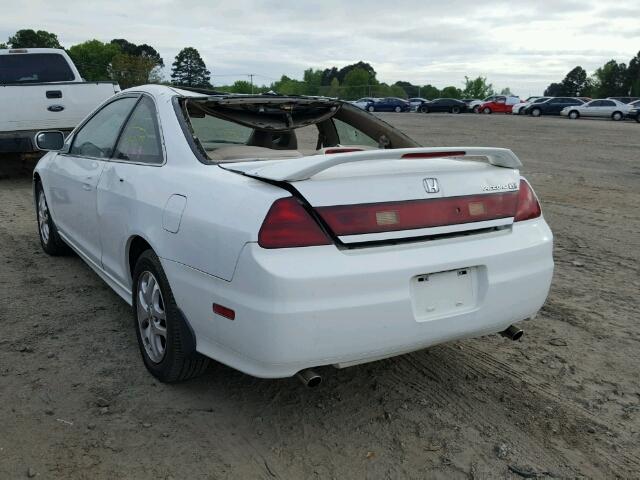 1HGCG22552A005769 - 2002 HONDA ACCORD EX WHITE photo 3