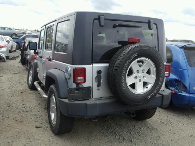 1J4BA3H11AL182760 - 2010 JEEP WRANGLER U SILVER photo 3